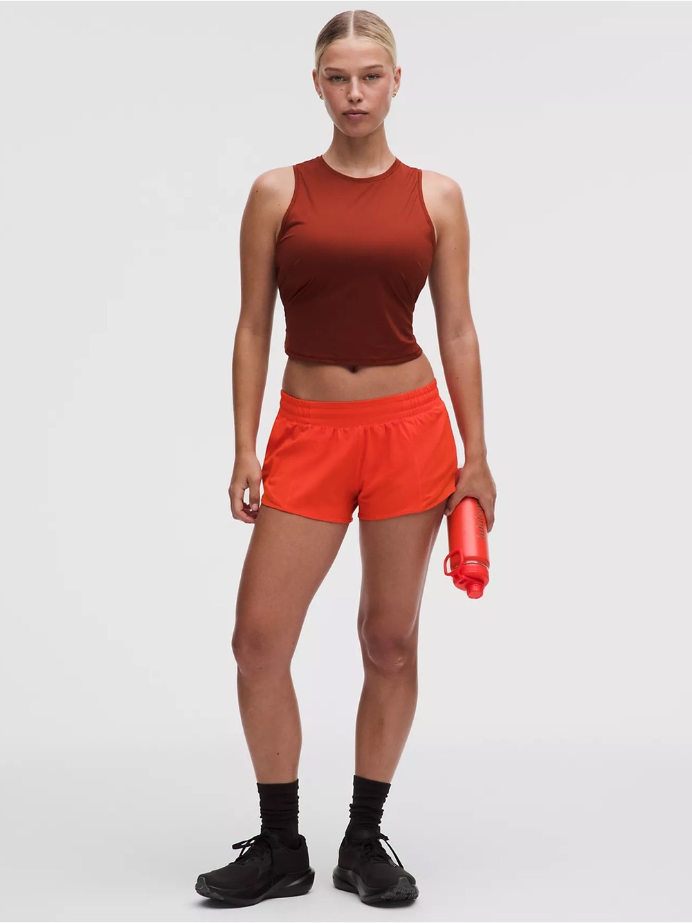Lululemon Hotty Hot Low-Rise Lined Short 2.5” Cherry Ember Size 6 NWT Running